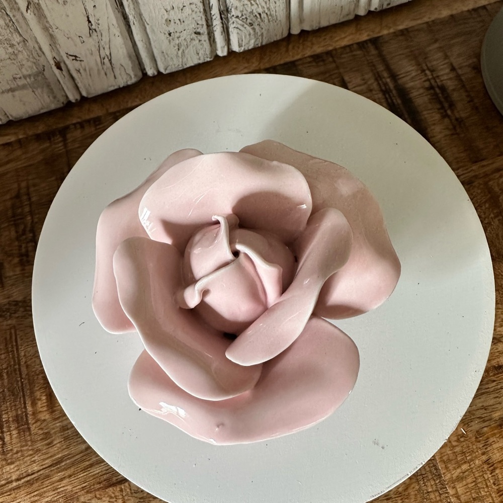 Porcelain Pink Flower - Picture 4 of 5